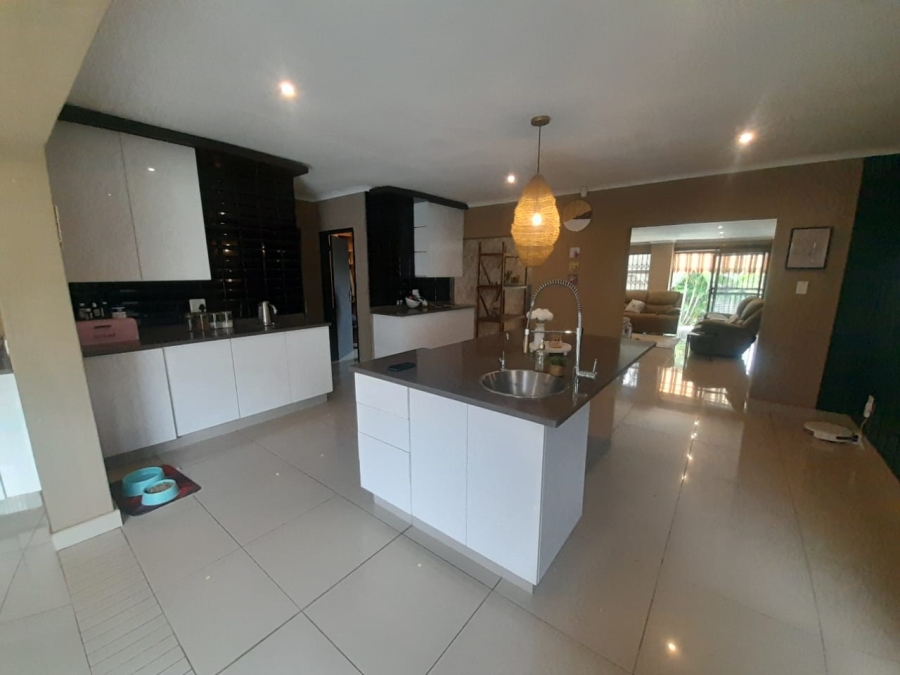 3 Bedroom Property for Sale in Safari Gardens North West